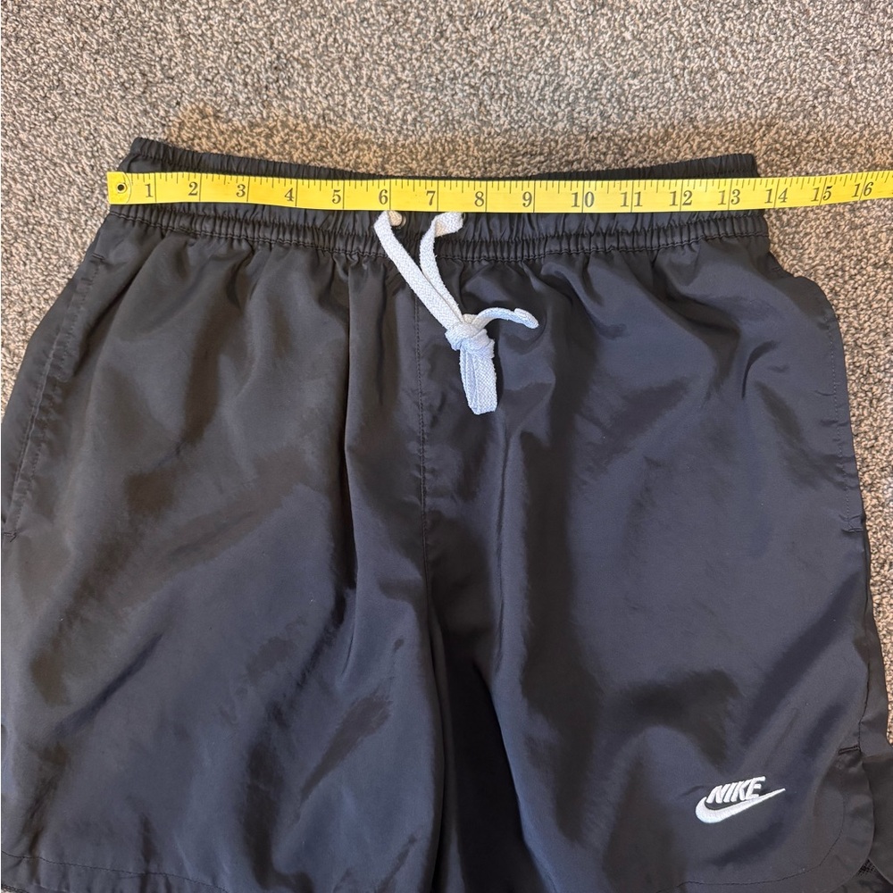 Nike Men's Black Athletic Shorts with Drawstring  Pockets Size Medium waist 14 - Picture 9 of 11